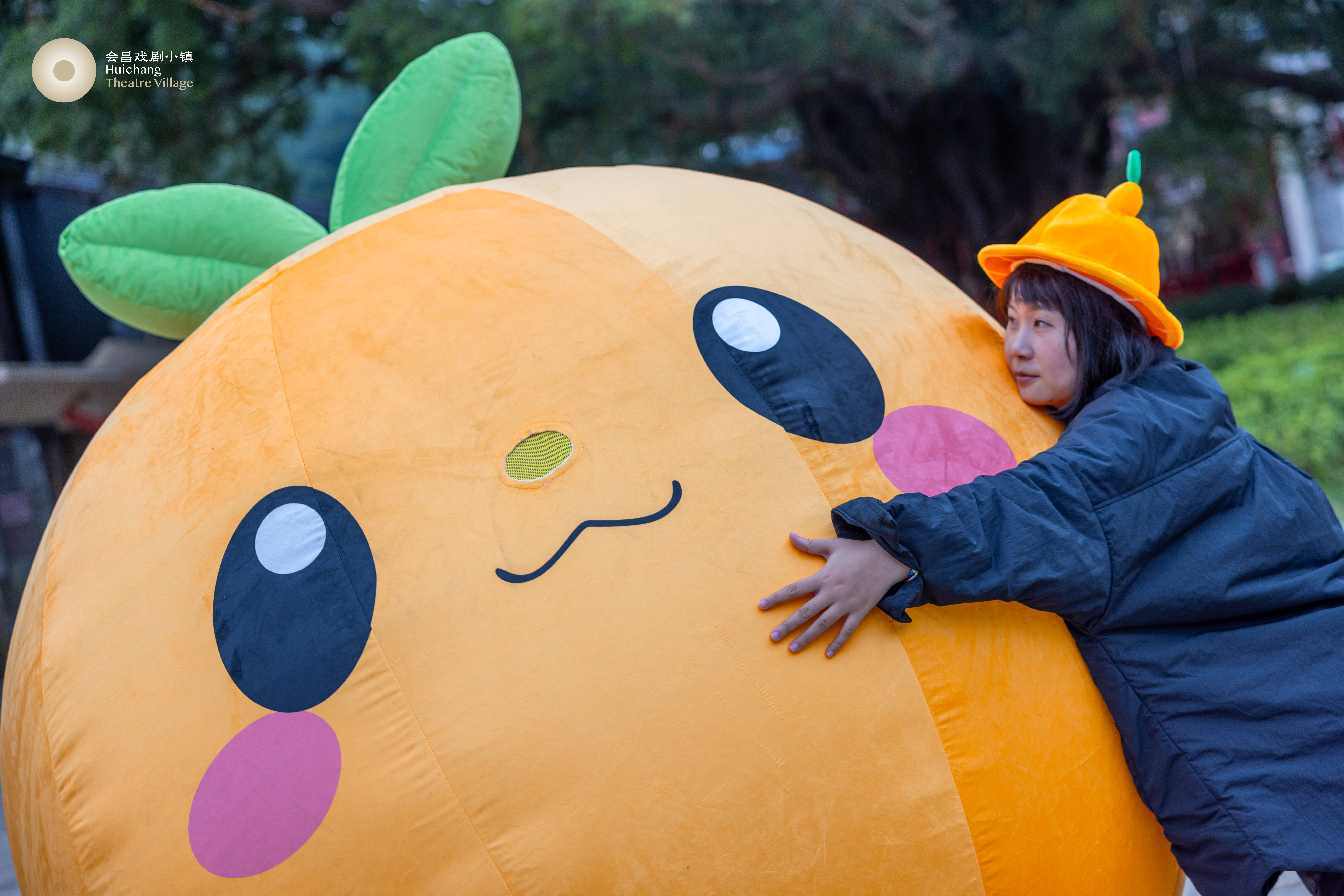 百余場(chǎng)戲劇演出 會(huì)昌戲劇小鎮(zhèn)開(kāi)啟臍橙藝術(shù)嘉年華